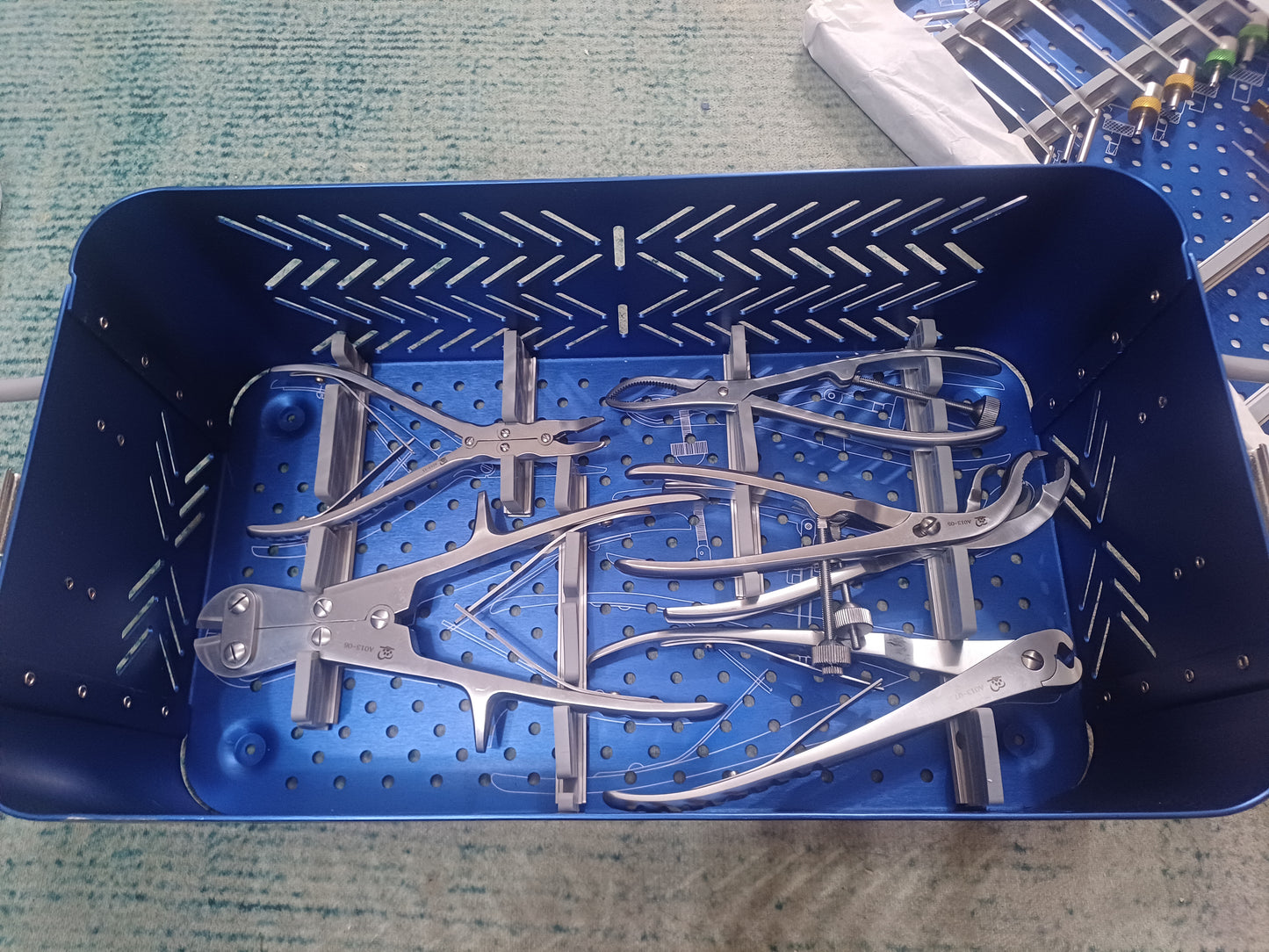 Veterinary Orthopedic Instrument Set